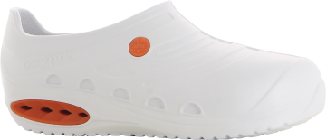 The lightest safety shoe with a toecap OXYSAFE